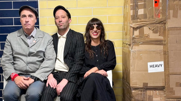 Acht Eimer Hühnerherzen | FluxFM Radar, © Milan Peschel