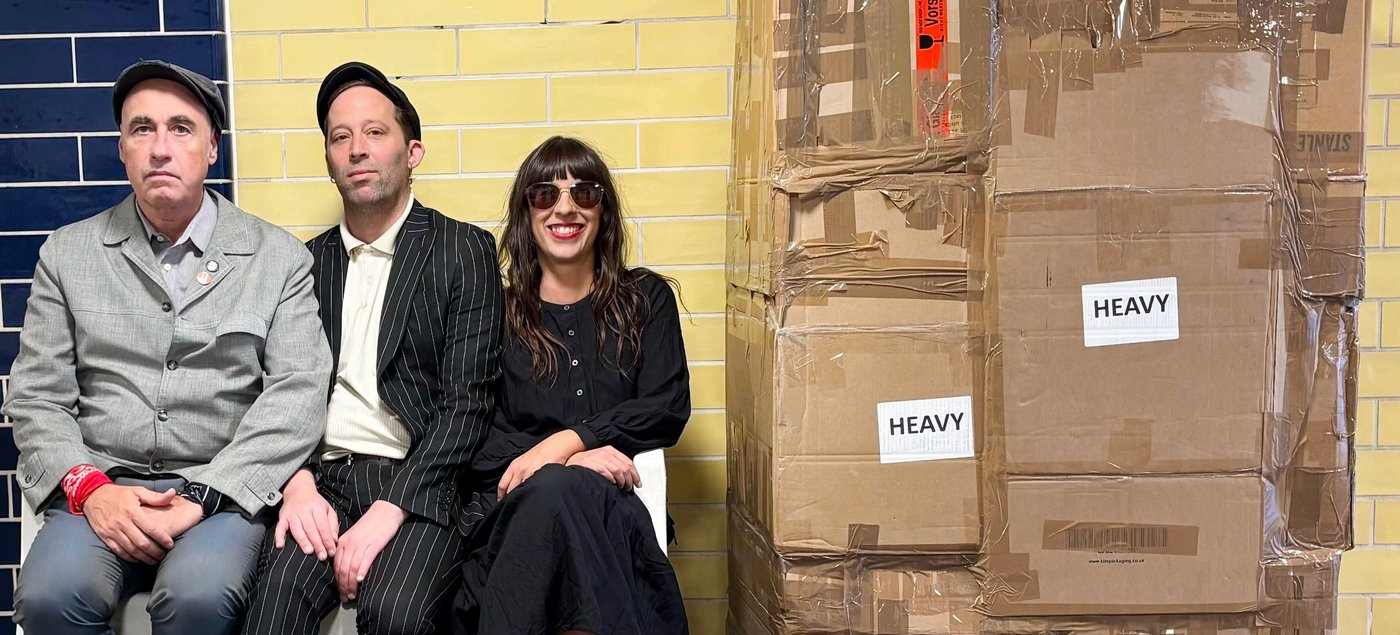 Acht Eimer Hühnerherzen | FluxFM Radar, © Milan Peschel