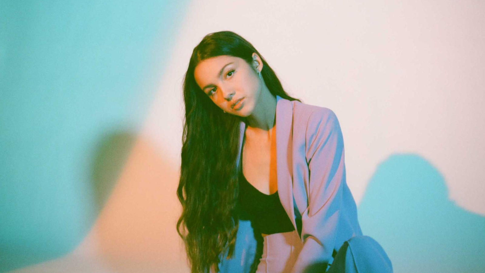 Neu im FluxFM-Programm: Olivia Rodrigo, Fieh, Anish Kumar, Katie Gregson-MacLeod, © Pressebild