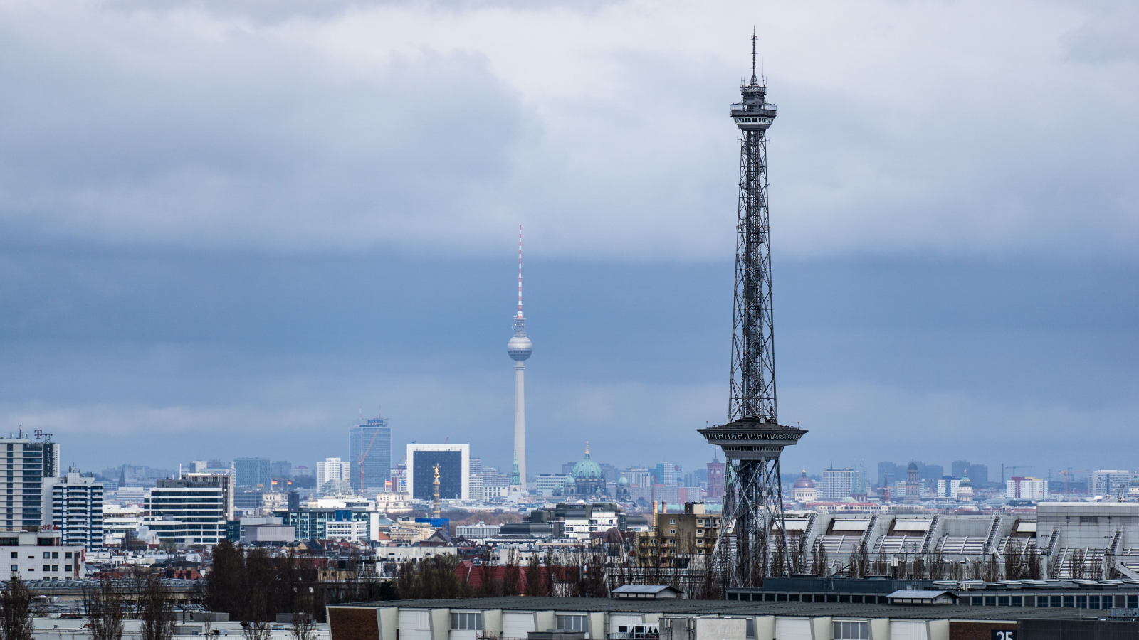 100 Jahre Funkturm: Vom Radiosender zum Wahrzeichen | Berliner Schnipsel, © János Csatlós