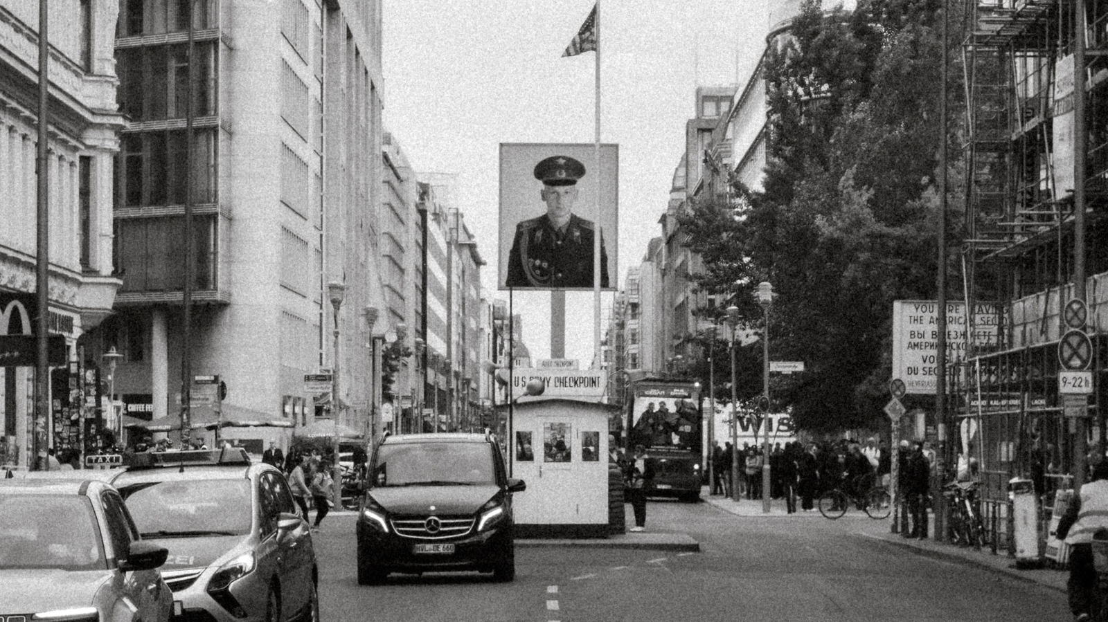 Als Berlin fast den Dritten Weltkrieg auslöste | Berliner Schnipsel, © Ömer Faruk  Uyar