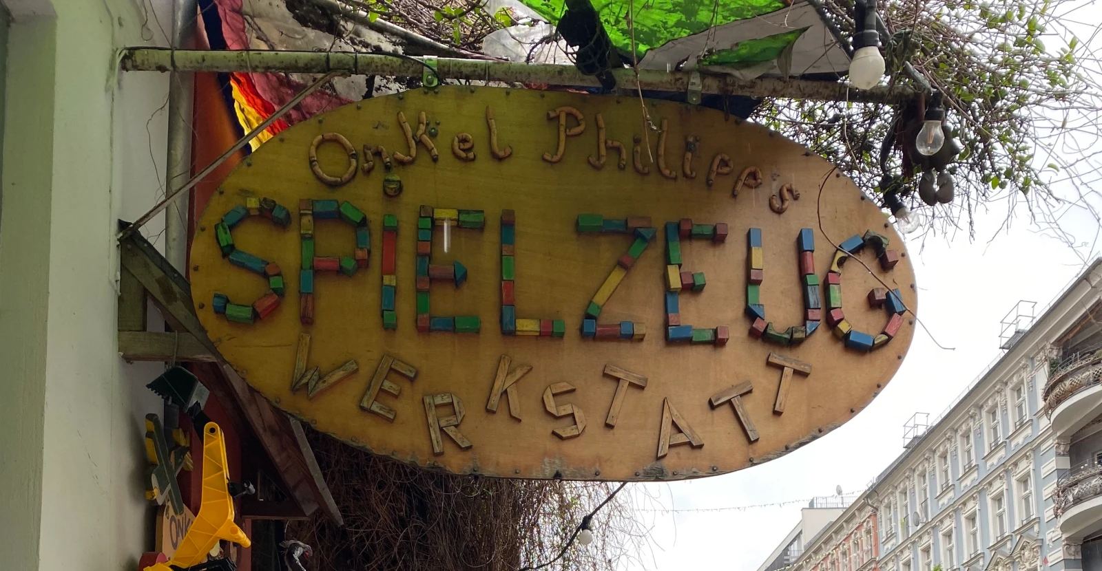 "Onkel Philipp's Spielzeugwerkstatt" in Prenzlauer Berg | Reportage "Onkel Philipp's Spielzeugwerkstatt" in Prenzlauer Berg | Reportage