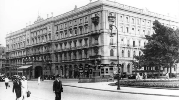 Der vergessene Vorgänger des Adlon: Das Hotel Kaiserhof | Berliner Schnipsel, © Bundesarchiv, Bild 183-R99514 / CC-BY-SA 3.0 Der vergessene Vorgänger des Adlon: Das Hotel Kaiserhof | Berliner Schnipsel, © Bundesarchiv, Bild 183-R99514 / CC-BY-SA 3.0