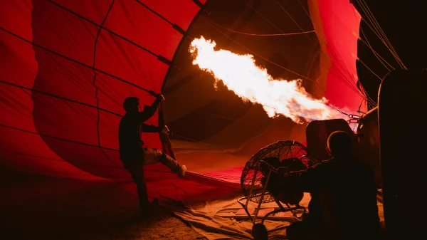 Der letzte Mauertote – Die tragische Ballonflucht des Winfried Freudenberg | Berliner Schnipsel, © Shvets Anna Der letzte Mauertote – Die tragische Ballonflucht des Winfried Freudenberg | Berliner Schnipsel, © Shvets Anna