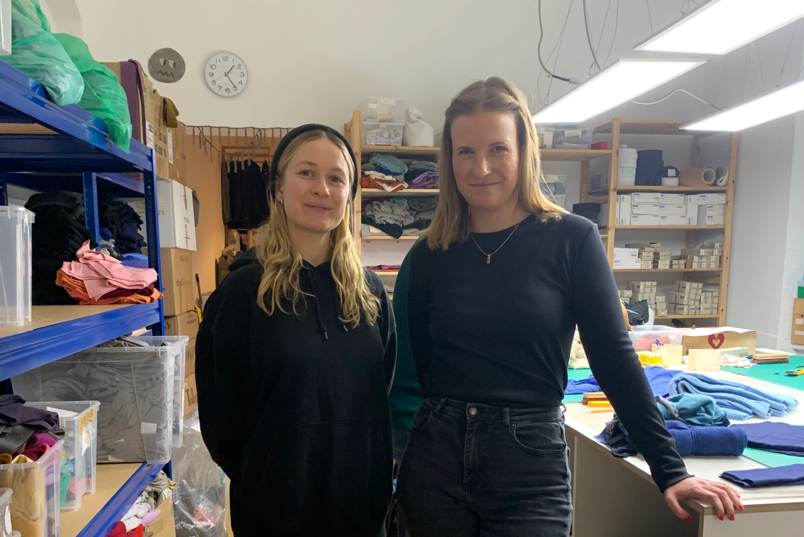 Upcycling in Berlin | Ein Besuch beim Modelabel "For Schur" in Prenzlauer Berg, © Yola Jordans Upcycling in Berlin | Ein Besuch beim Modelabel "For Schur" in Prenzlauer Berg, © Yola Jordans