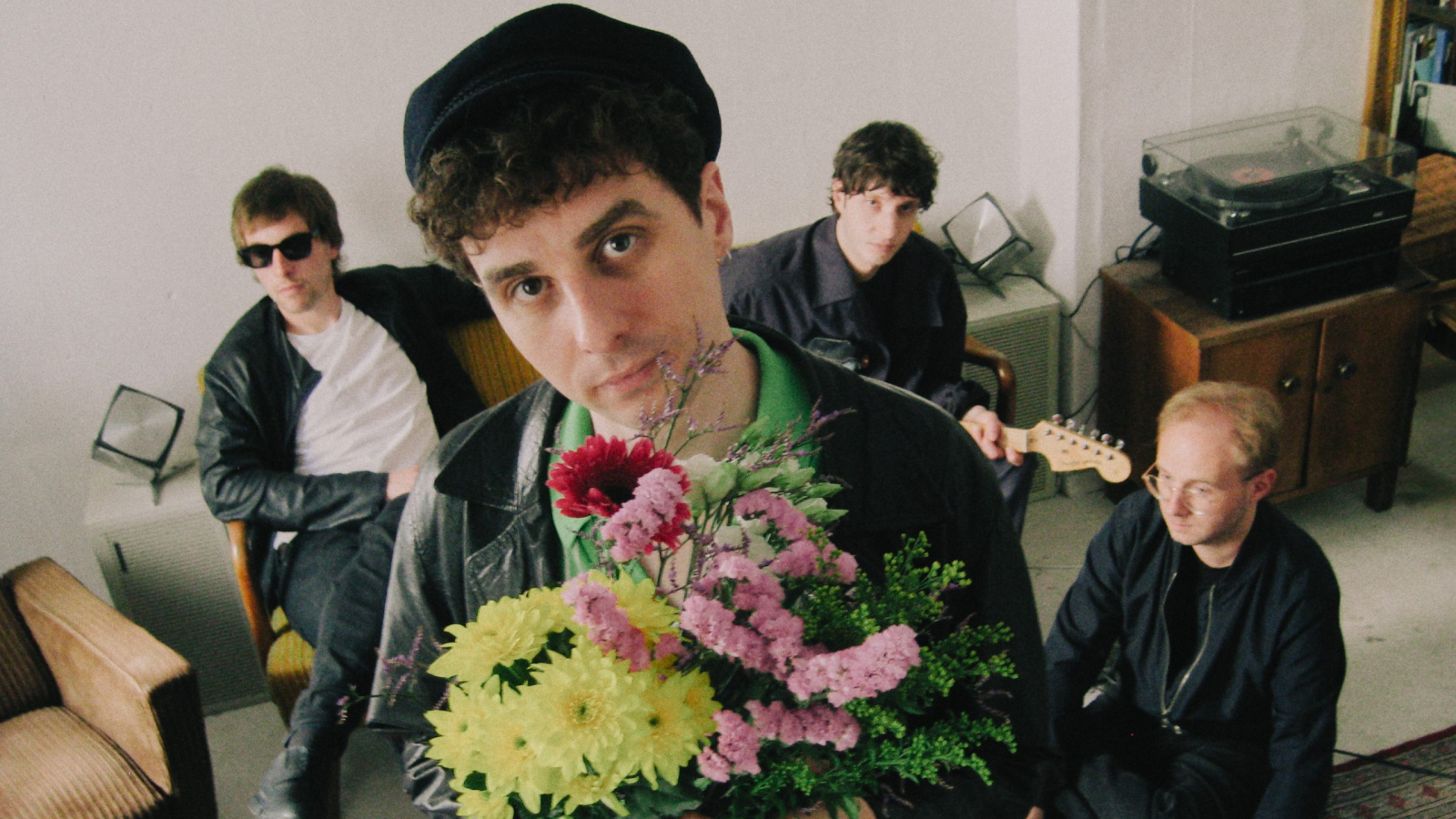 Neu im FluxFM-Programm: Isolation Berlin, The Cure, Fuffifufzich, Lizzy McAlpine uvm., © Noel Richter