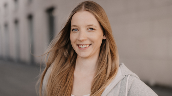 Wenn Musik sichtbar wird: Cindy Klink übersetzt Songs in Gebärdensprache | Interview, ©  Lisa Bössen