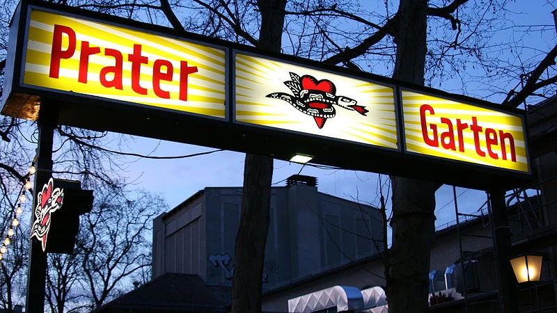 © © Superbass / CC-BY-SA-3.0 (via Wikimedia Commons) © © Superbass / CC-BY-SA-3.0 (via Wikimedia Commons)