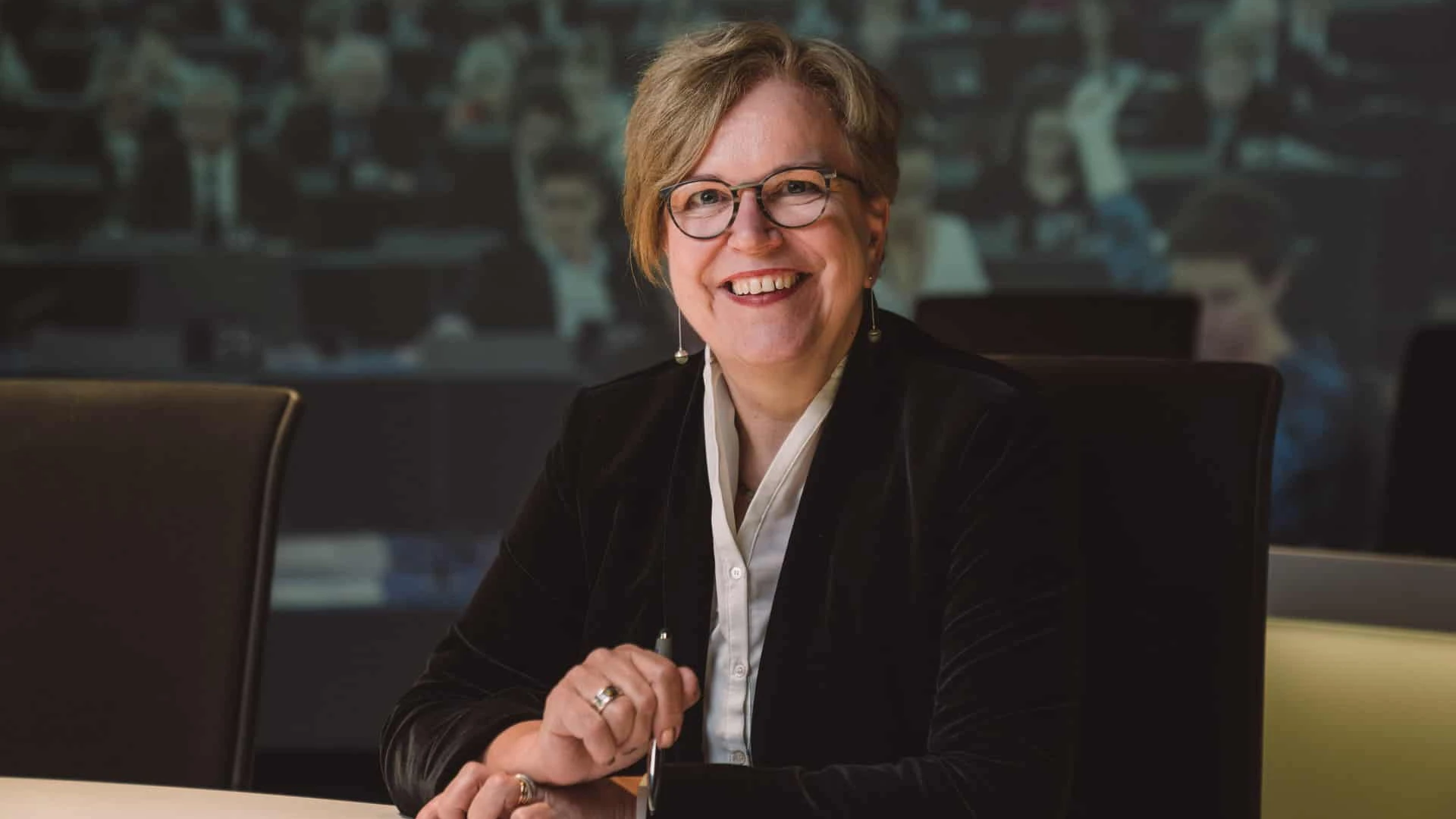 © https://gaby-bischoff.eu/presse-und-medien/ © https://gaby-bischoff.eu/presse-und-medien/