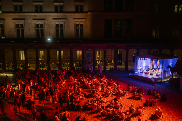 © Alexander Rentsch