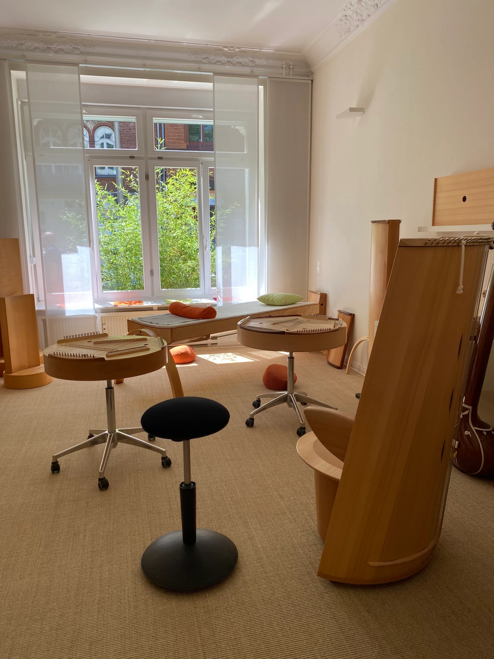 Zu Besuch in der KlangWerkstatt Bernhard Deutz | Reportage, © Zora Alber Zu Besuch in der KlangWerkstatt Bernhard Deutz | Reportage, © Zora Alber