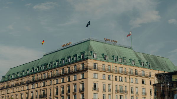 Das Adlon: Berlins berühmtestes Hotel und seine Geschichte | Berliner Schnipsel, © Aslam Hafizuddin