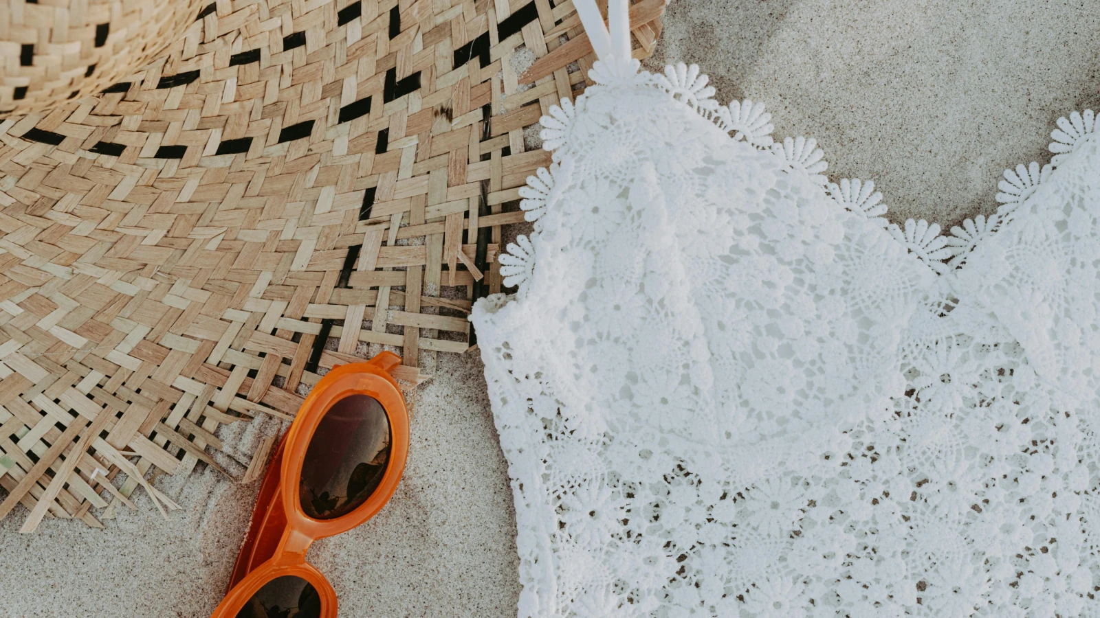 Die Entstehungsgeschichte von Bikini & Badehose | Eine Zeitreise von der Antike bis heute, © Photo By: Kaboompics.com Die Entstehungsgeschichte von Bikini & Badehose | Eine Zeitreise von der Antike bis heute, © Photo By: Kaboompics.com