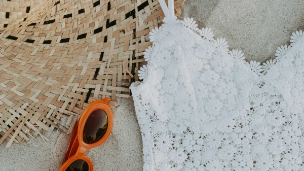 Die Entstehungsgeschichte von Bikini & Badehose | Eine Zeitreise von der Antike bis heute, © Photo By: Kaboompics.com Die Entstehungsgeschichte von Bikini & Badehose | Eine Zeitreise von der Antike bis heute, © Photo By: Kaboompics.com