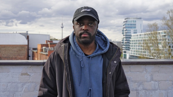 Was hört Alfa Mist aktuell am liebsten? Er verrät es euch im FluxFM-Ohrspiel, © Constanze Kaul