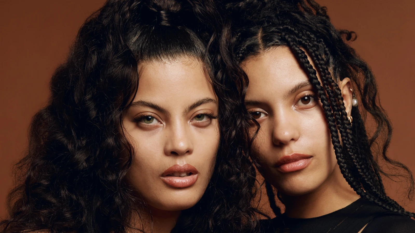 Ibeyi | Ohrspiel, © Suleika Muller Ibeyi | Ohrspiel, © Suleika Muller