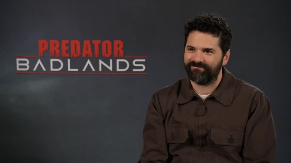 "Predator: Badlands" - Wenn der Jäger zur Beute wird | Dan Trachtenberg im Interview & Breitbild, © Ron Stoklas "Predator: Badlands" - Wenn der Jäger zur Beute wird | Dan Trachtenberg im Interview & Breitbild, © Ron Stoklas
