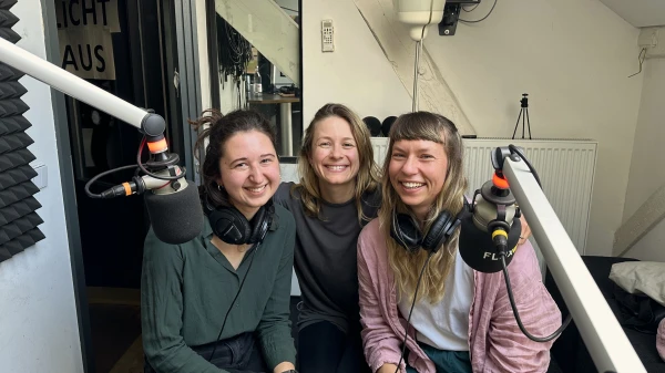 Feminismus feiern und Tabus brechen | Interview mit Planet Disbluthek , © Milly Zey Feminismus feiern und Tabus brechen | Interview mit Planet Disbluthek , © Milly Zey