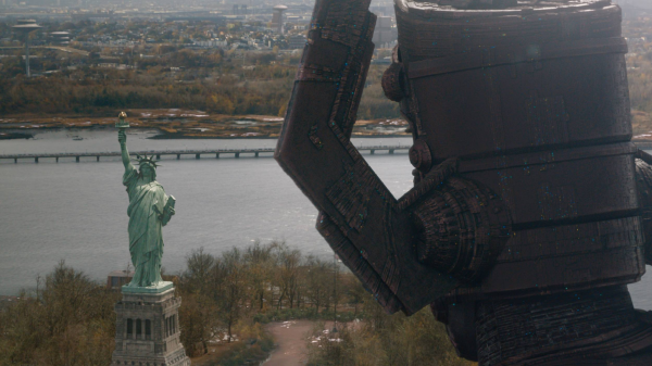 © 2025 20th Century Studios / ™ 2025 MARVEL