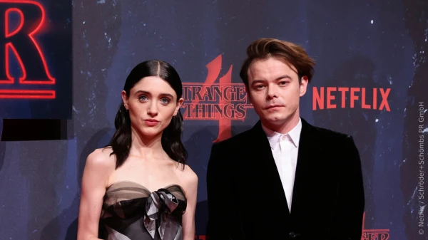 "Stranger Things"-Stars Natalia Dyer und Charlie Heaton | Interview, © Netflix / Schröder+Schömbs PR GmbH "Stranger Things"-Stars Natalia Dyer und Charlie Heaton | Interview, © Netflix / Schröder+Schömbs PR GmbH