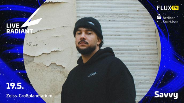 »Live Radiant« - Konzertreihe im Planetarium mit Savvy, © Live Radiant