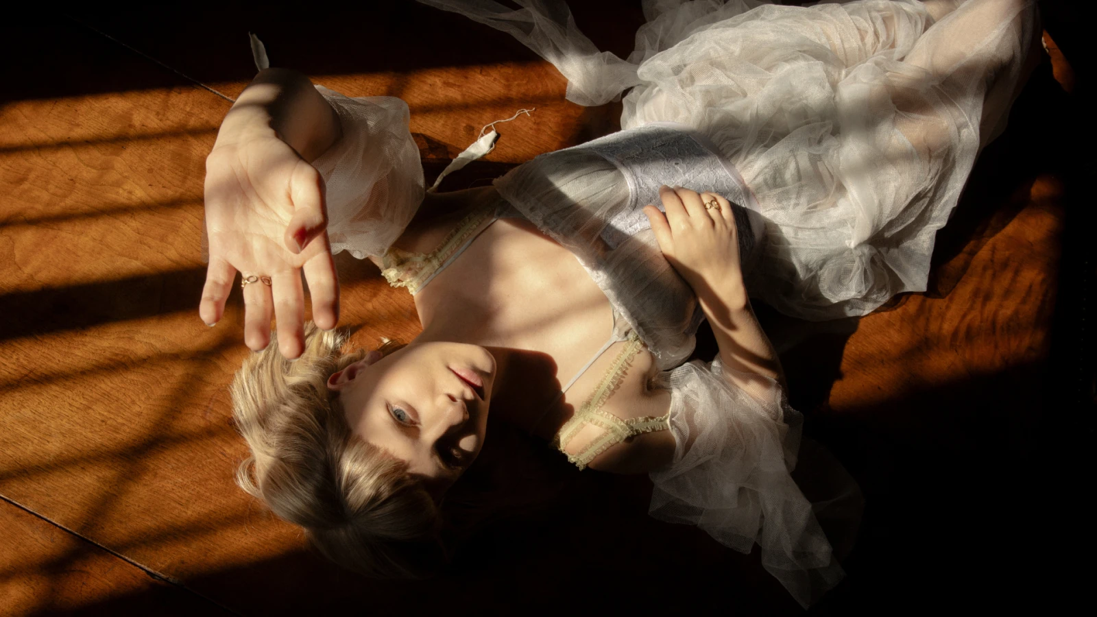 Neu im FluxFM-Programm: Aurora, Ben Böhmer, hard life, L'Impératrice uvm., © Universal Music Neu im FluxFM-Programm: Aurora, Ben Böhmer, hard life, L'Impératrice uvm., © Universal Music