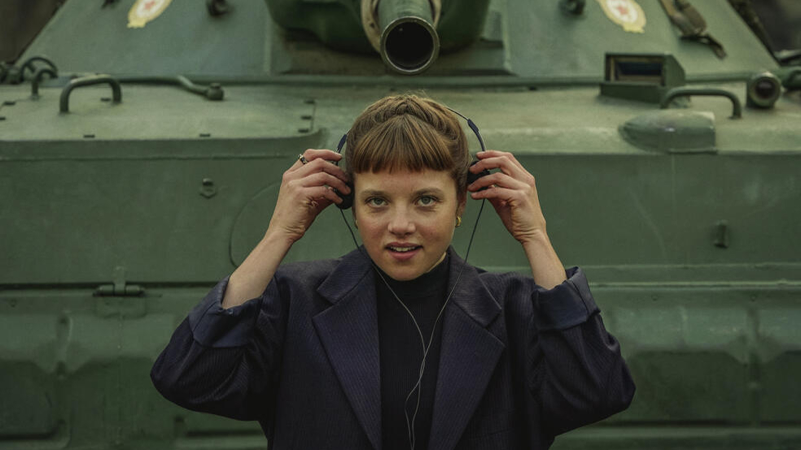 Schauspielerin Jella Haase | Durch die Woche mit..., © Netflix / Svenja Terjung