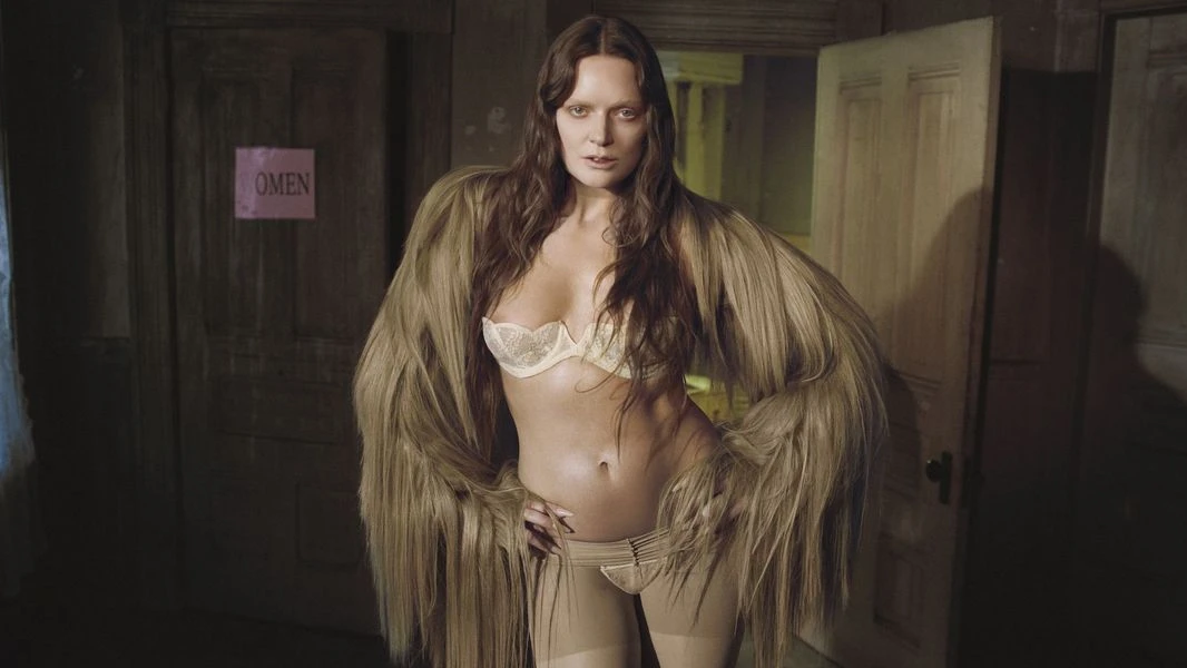 „Das hier ist meine Kunst – und ich muss sie nicht mehr verteidigen.“ | Interview mit TOVE LO, © Pretty Swede Records „Das hier ist meine Kunst – und ich muss sie nicht mehr verteidigen.“ | Interview mit TOVE LO, © Pretty Swede Records