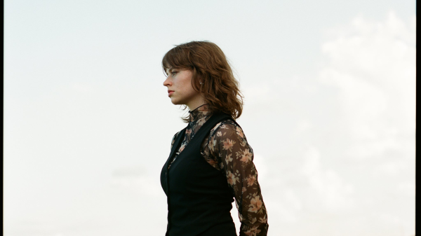 "I feel like a Hobbit on a big adventure" | Interview mit Josie Edwards, © Prime Entertainment