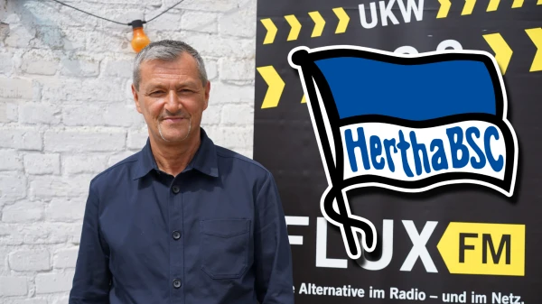 Frank Schurmann vom Vereinsarchiv von Hertha BSC | Interview, © Constanze Kaul / FluxFM Frank Schurmann vom Vereinsarchiv von Hertha BSC | Interview, © Constanze Kaul / FluxFM