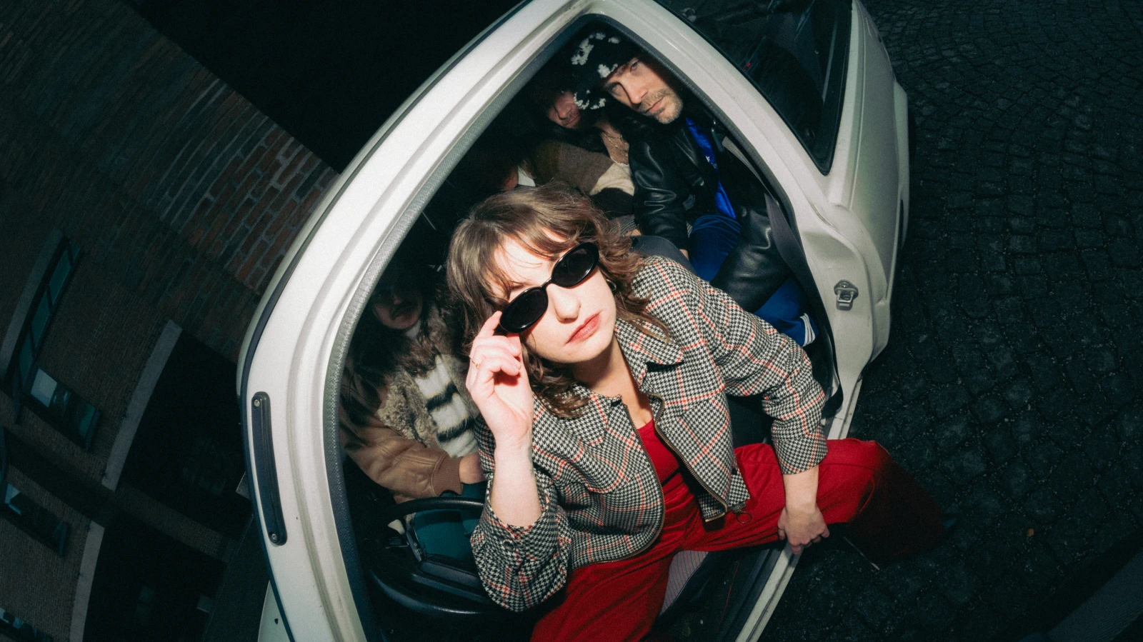 Neu im FluxFM-Programm: MOLA, Die Höchste Eisenbahn, Rachel Chinouriri uvm., © Deza Realdy Neu im FluxFM-Programm: MOLA, Die Höchste Eisenbahn, Rachel Chinouriri uvm., © Deza Realdy