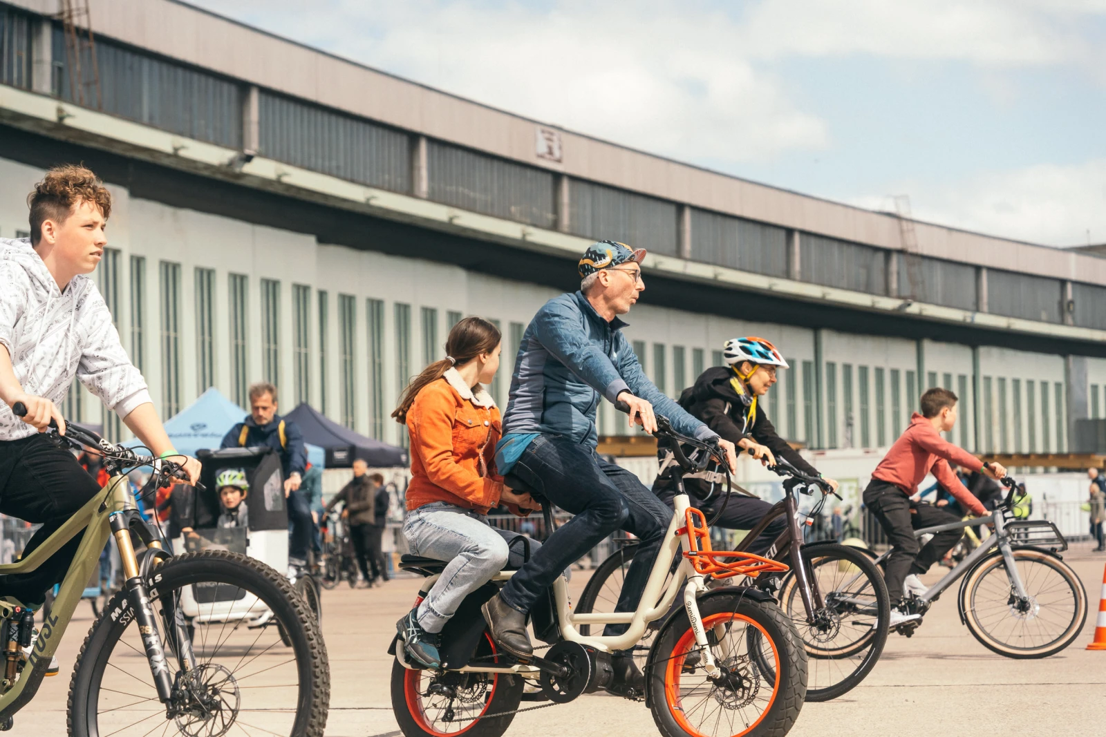 VELOBerlin - Das Fahrradfestival am 13. und 14. April | Flughafen Tempelhof, © Stefan Haehnel VELOBerlin - Das Fahrradfestival am 13. und 14. April | Flughafen Tempelhof, © Stefan Haehnel