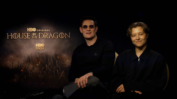 Hätte Familientherapie geholfen? | Emma D'Arcy & Matt Smith im&nbsp;"House of the Dragon"-Interview, © Ron Stoklas / FluxFM
