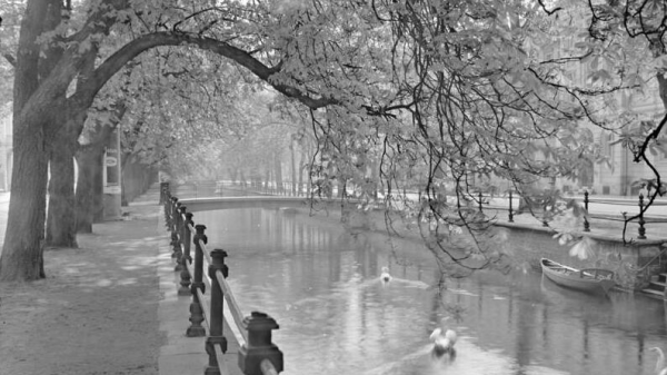 Der Potsdamer Stadtkanal | History Snippets , © Bundesarchiv, Bild 170-160 / Max Baur / CC-BY-SA 3.0
