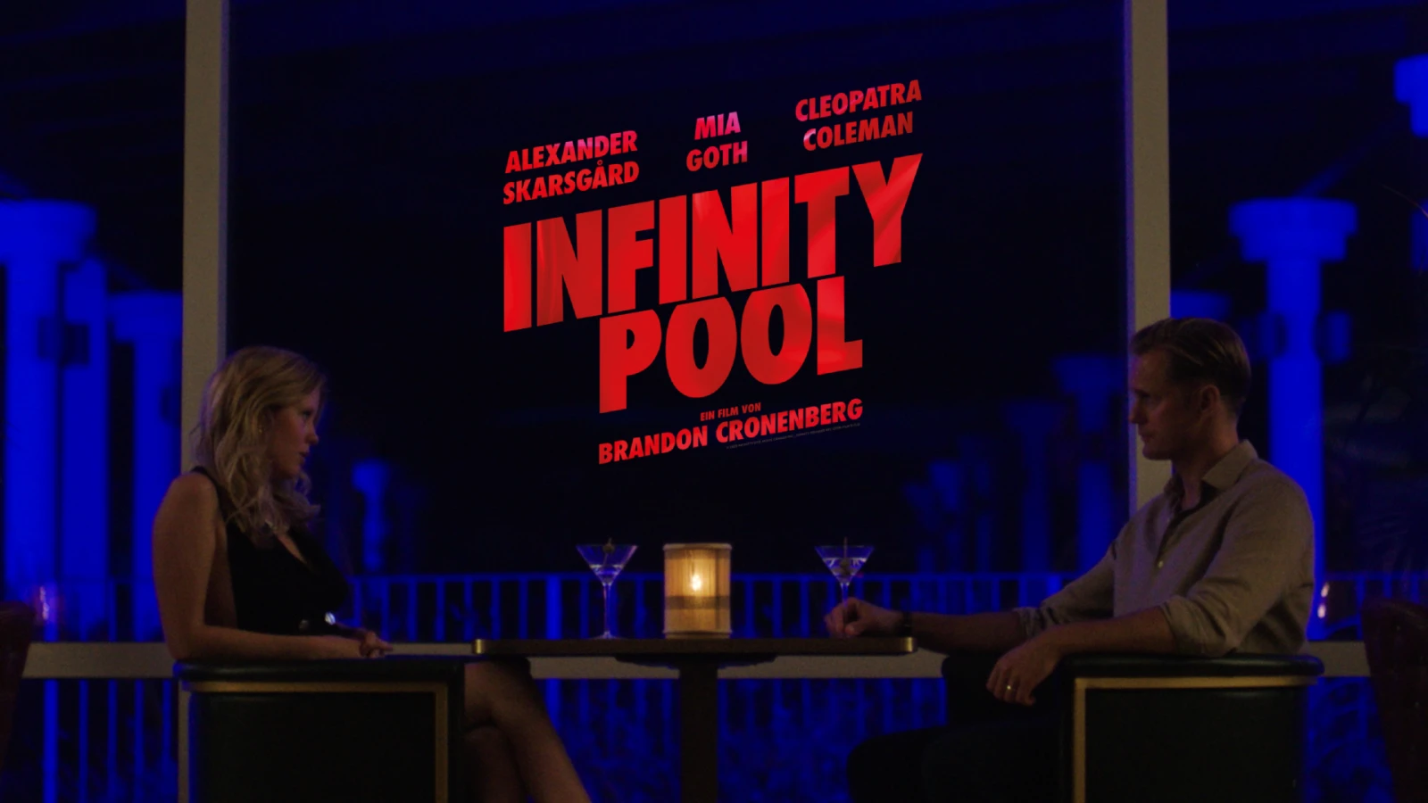 Infinity Pool - Mia Goth und Alexander Skarsgard, © Universal Pictures Infinity Pool - Mia Goth und Alexander Skarsgard, © Universal Pictures