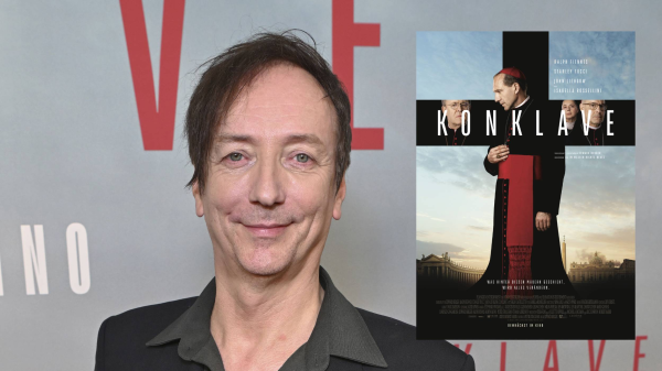 "Eine Freude, wenn man an Projekten wächst" | Volker Bertelmann im Interview über "Konklave", © Leonine Distribution