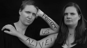 © (Symbolbild) Laura Volgger LIEBE TÖTET NICHT // LOVE DOES NOT KILL (2023)/ Neue Schule für Fotografie Berlin / Netzwerk der brandenburgischen Frauenhäuser (NbF e.V.) / CC BY-NC 4.0