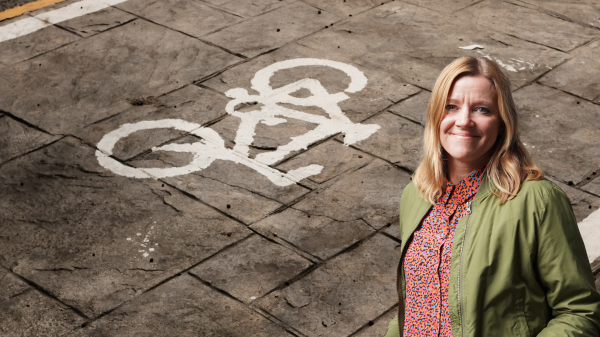 "Ist ein Schock" | Grünen-Politikerin Oda Hassepaß über Radweg-Vorstoß der CDU, © Pexels / FluxFM / Julie Thiede