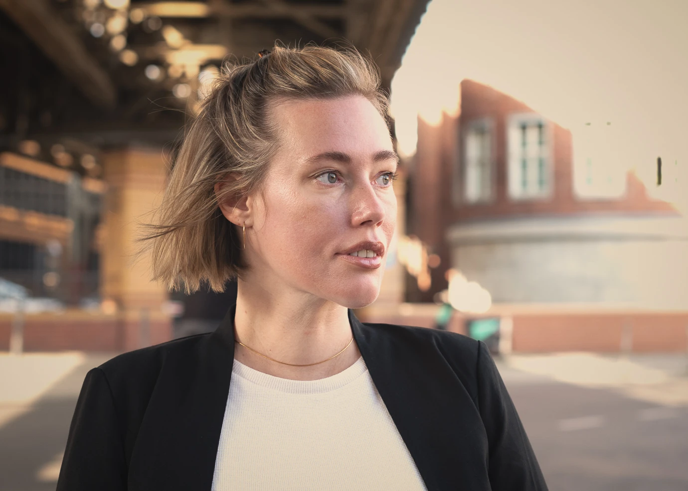 Autorin, Coach und Speakerin Laura Gehlhaar | Durch die Woche mit ..., © Marco Ruhlig Autorin, Coach und Speakerin Laura Gehlhaar | Durch die Woche mit ..., © Marco Ruhlig