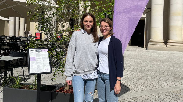 Wie das Bistro „Lebenswelten“ Inklusion möglich macht | Interview im Humboldt Forum